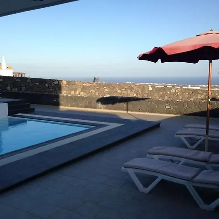 Sleeps 6 Pool Wifi ヴィラ Mácher