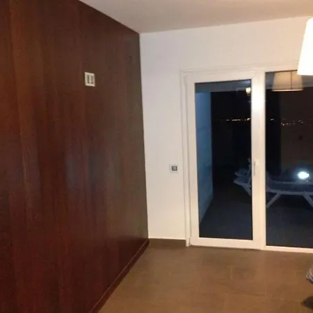 Sleeps 6 Pool Wifi וילה Mácher