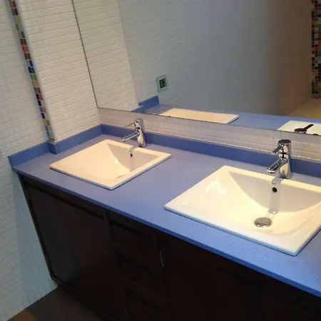 Sleeps 6 Pool Wifi