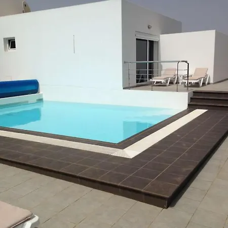Sleeps 6 Pool Wifi Mácher