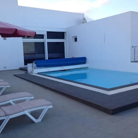 Sleeps 6 Pool Wifi