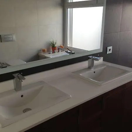 Sleeps 6 Pool Wifi *